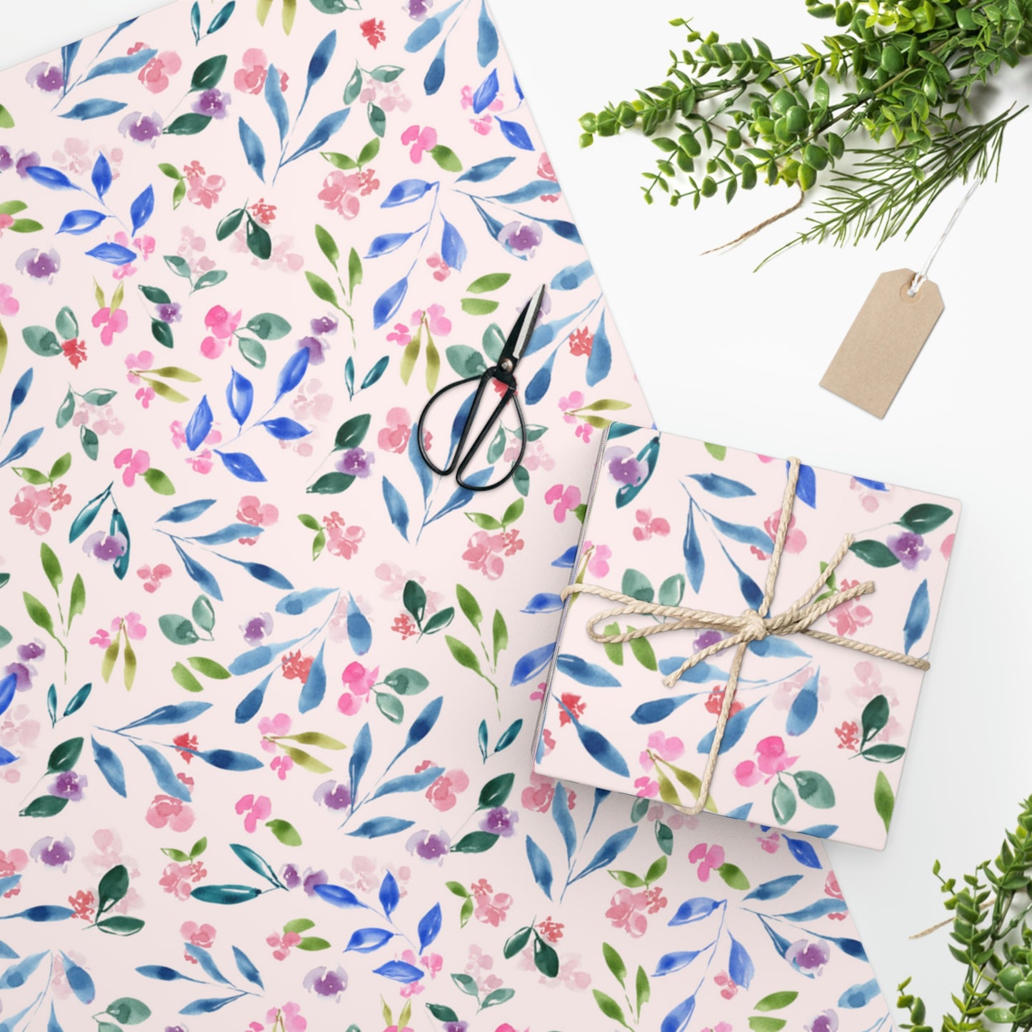 Loose Floral Wrapping Paper Light Pink